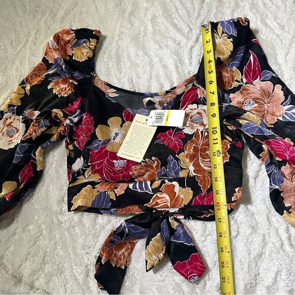 Band Of The Free M Black Berry Smocked Floral Wrap Crop Top Boho Western Gypsy - Picture 6 of 14